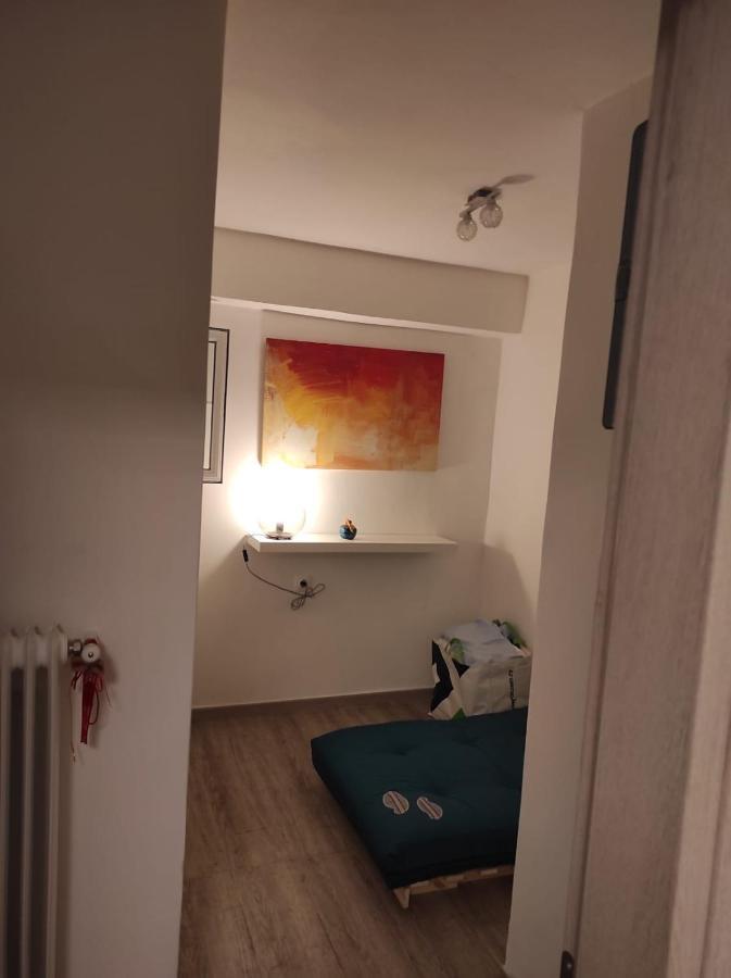 Stylish, Comfortable, Basement Loft-Like Apartment With Amenities Афины Экстерьер фото