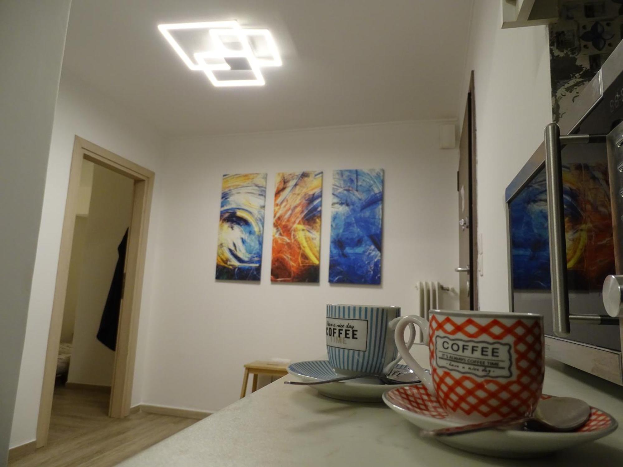 Stylish, Comfortable, Basement Loft-Like Apartment With Amenities Афины Экстерьер фото