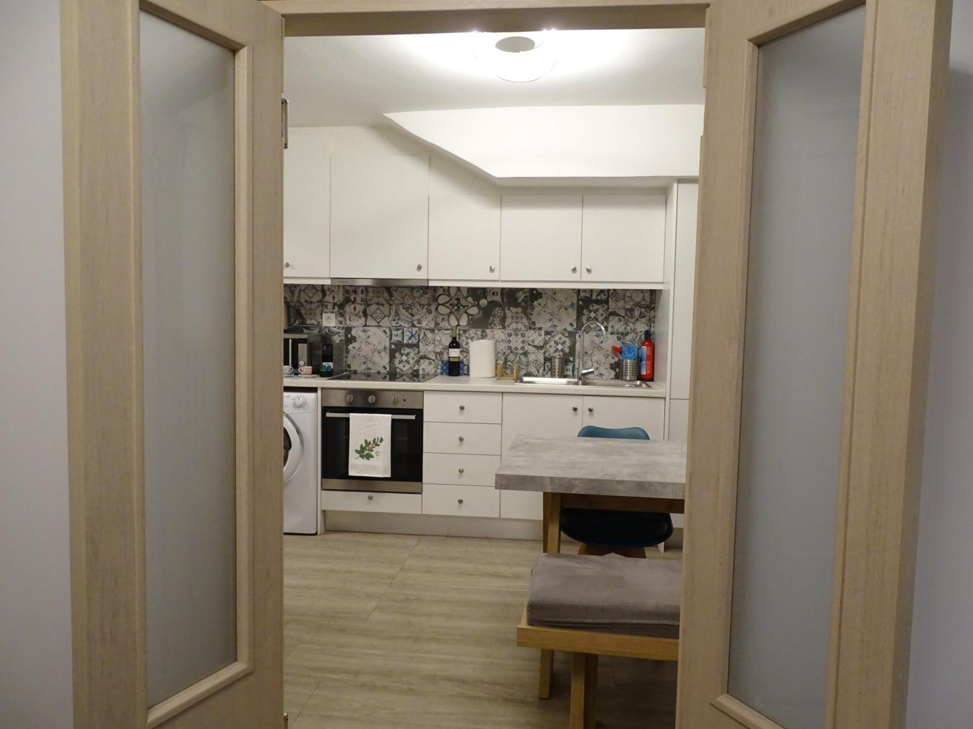 Stylish, Comfortable, Basement Loft-Like Apartment With Amenities Афины Экстерьер фото